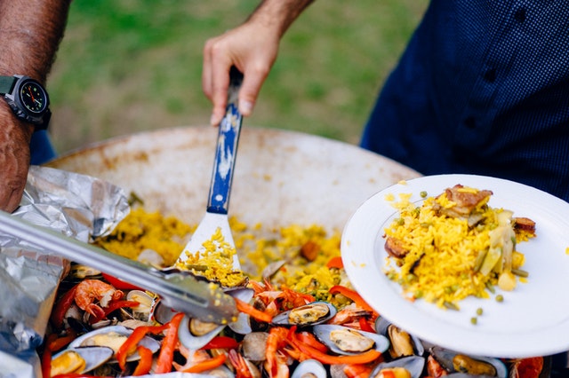 Client Advice When Arranging Paella Catering Bookings in Sydney